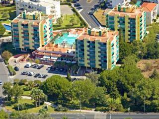 Parque Amendoeiras Aparthotel 2*