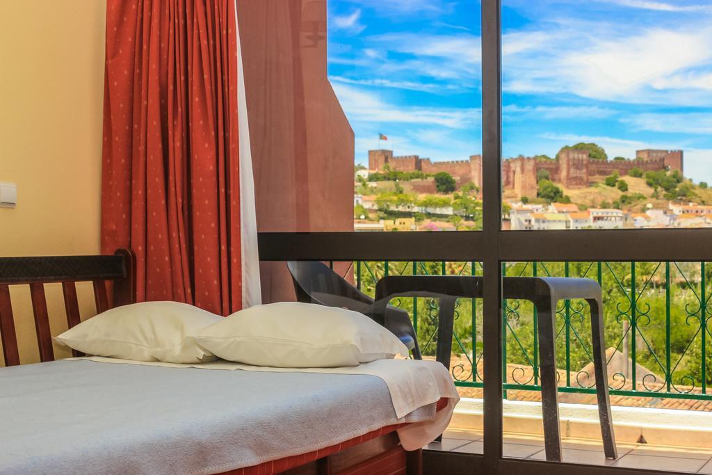 Hotel Colina Dos Mouros 3*