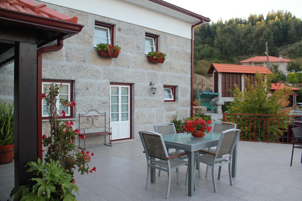 Casa rural O Aconchego Raízes *
