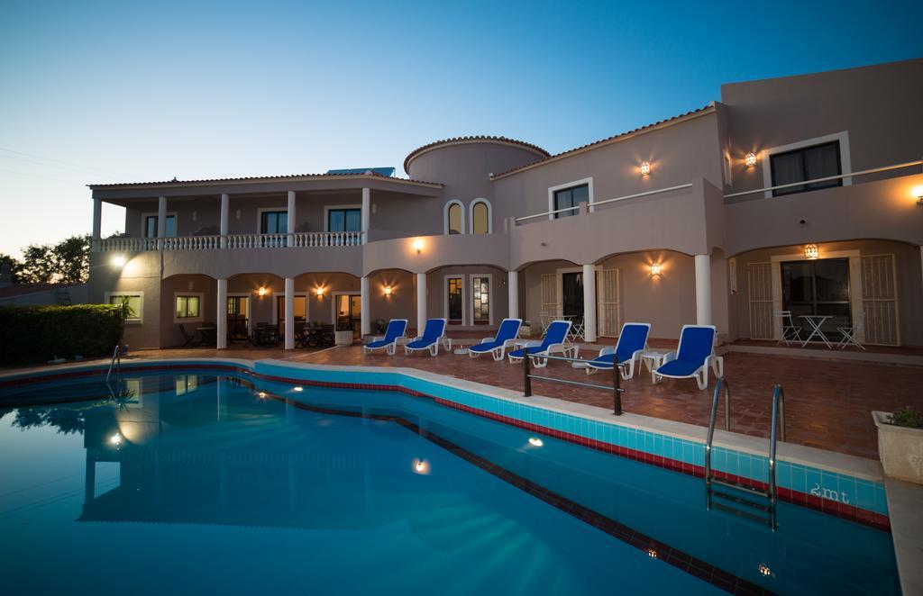Casa Rosa Montes 3*