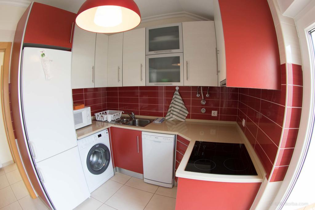 Baleal: Balconies And Pool Apartment