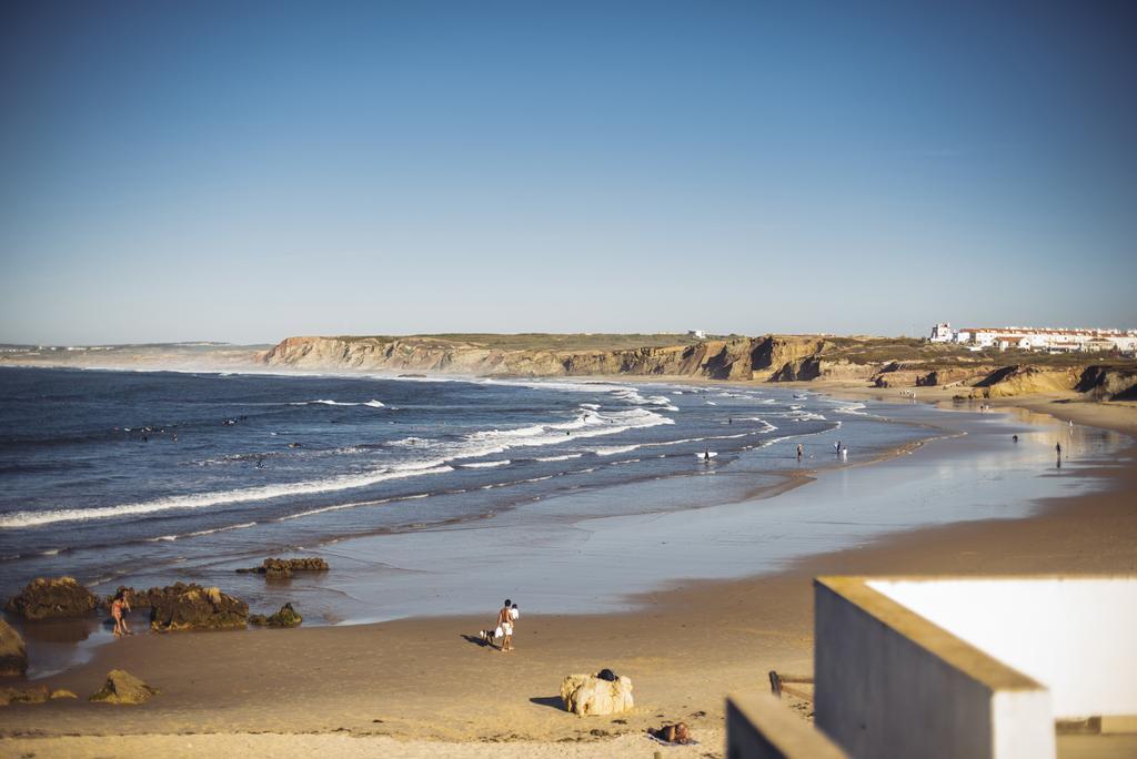 Guest house Balili Surf House Baleal