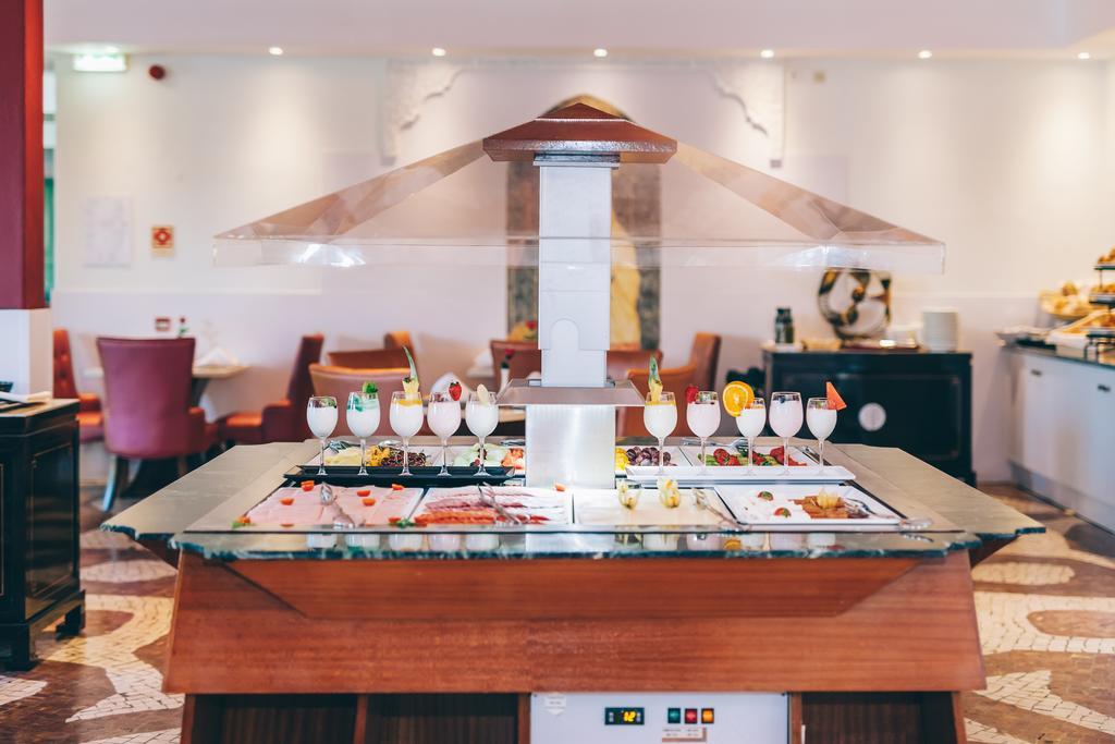 Aparthotel Grand Muthu Da Oura