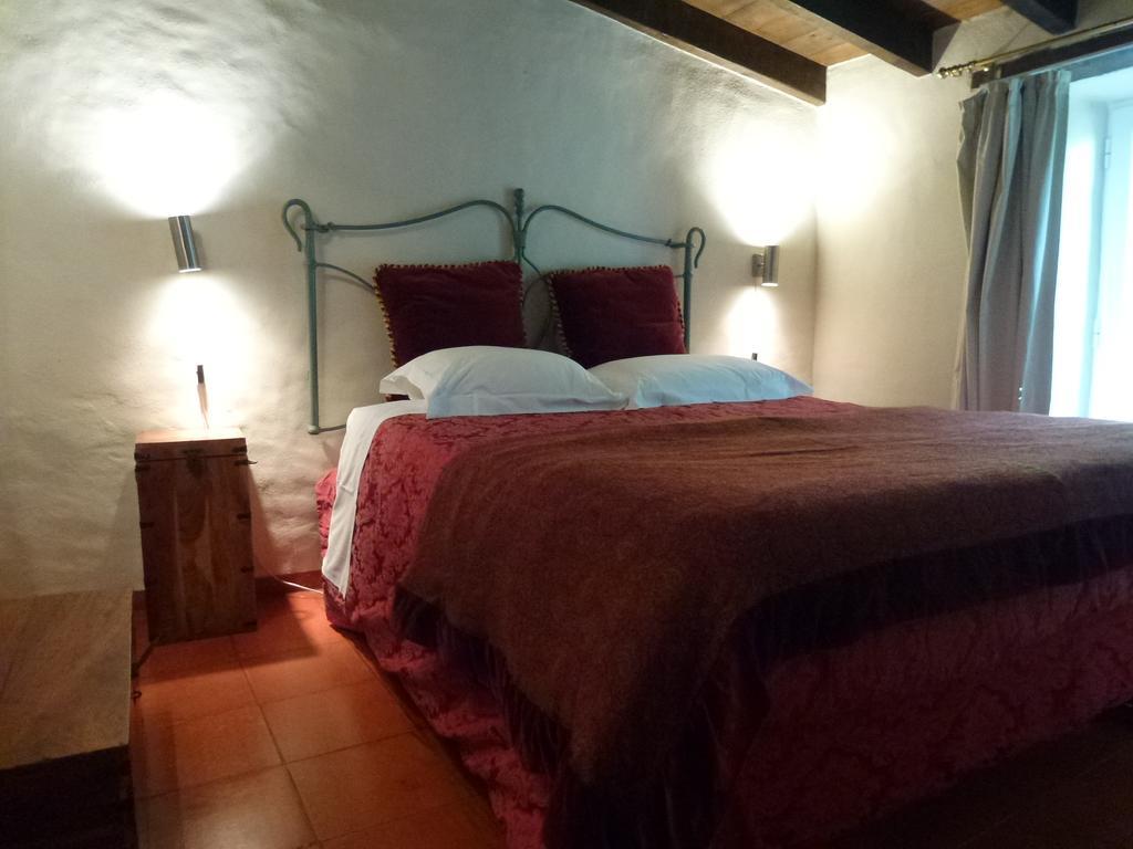 Convento Sao Saturnino Colares
