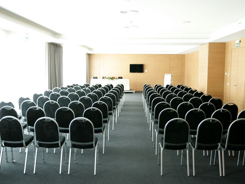 - Hotel, Termas & 4*