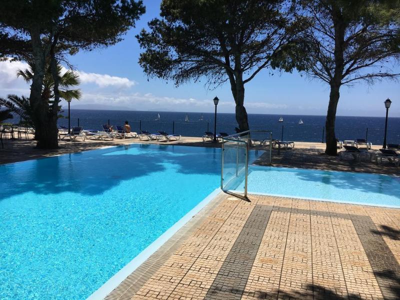 Hotel Albatroz & Yacht Club 5*
