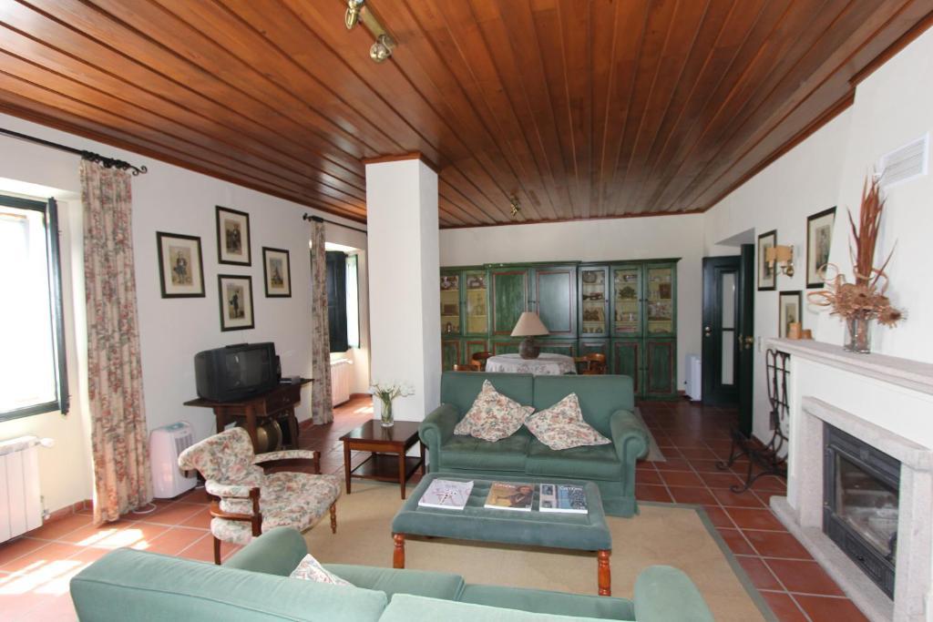 Casa Da Arvore Country house *