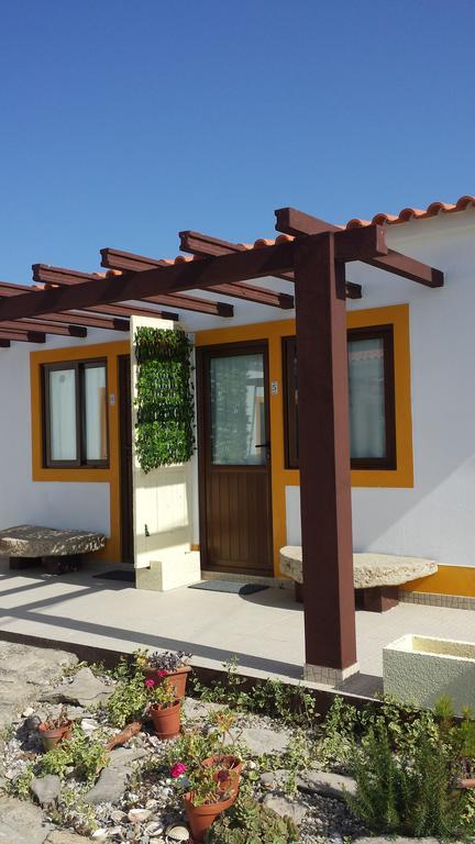 Residencia Faz As Pazes Guest house Atouguia Da Baleia