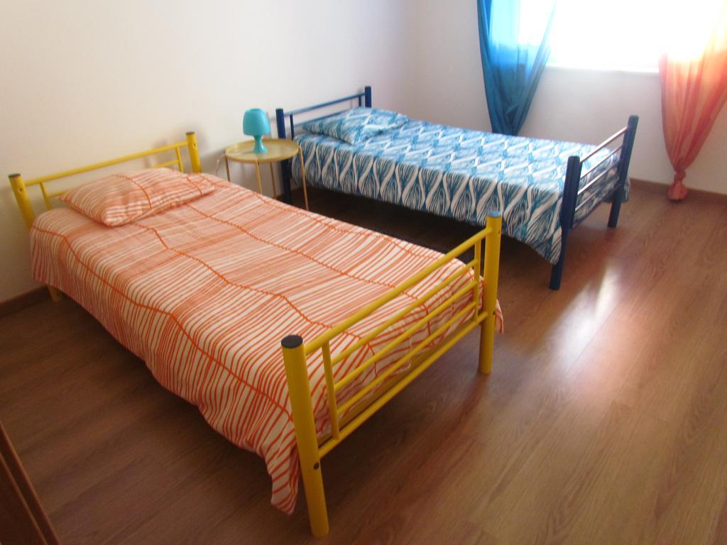 White Sand Hostel Praia da Lourinha