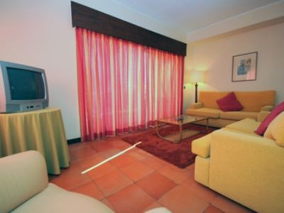 Da Lota - Beachfront Hotel Manta Rota