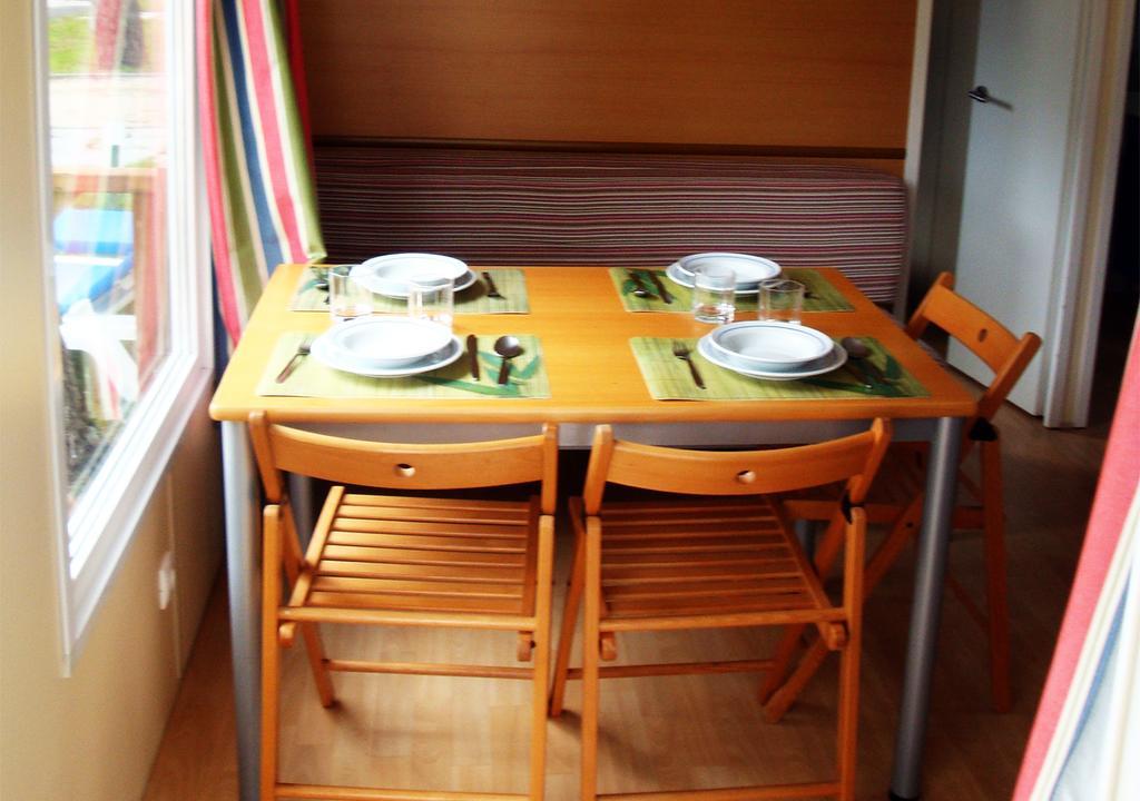 Parque De Campismo Orbitur Costa De Caparica Campsite 3*
