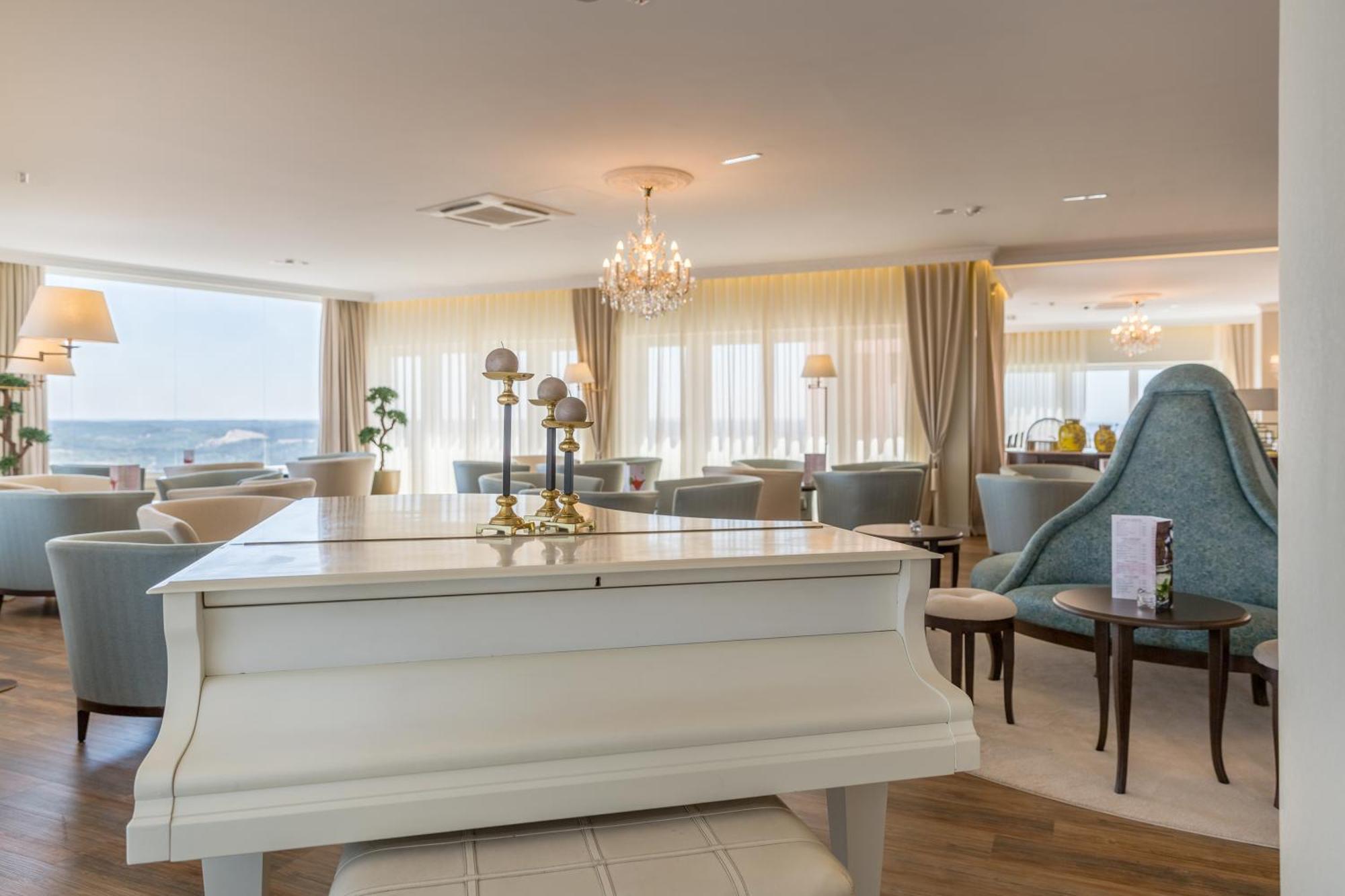 Luna Turismo Hotel 4*