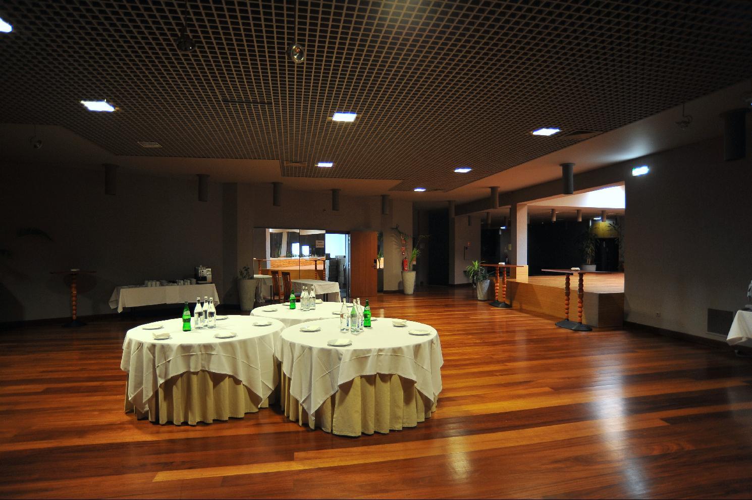 Axis Vermar Conference & Hotel 4*