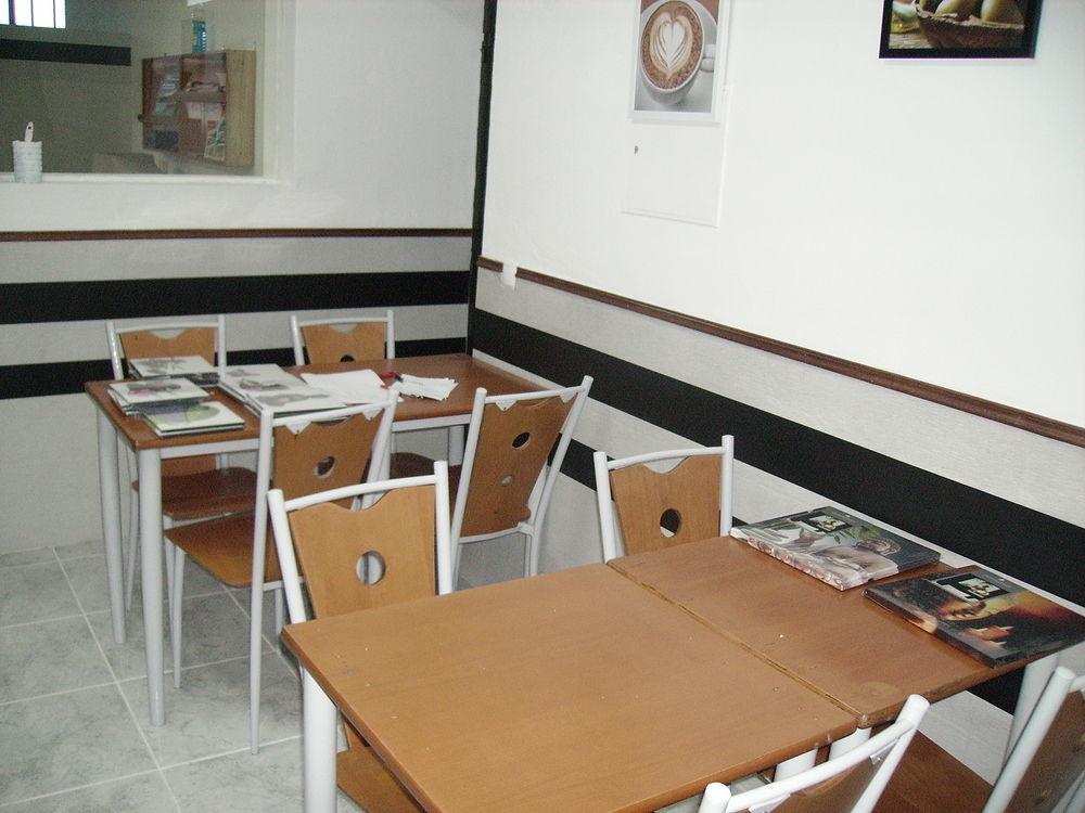 Hostel Sunny House *