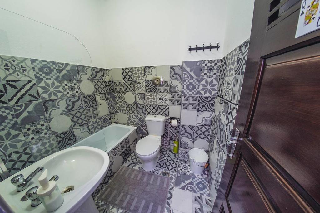 Guest house Balili Surf House 2*