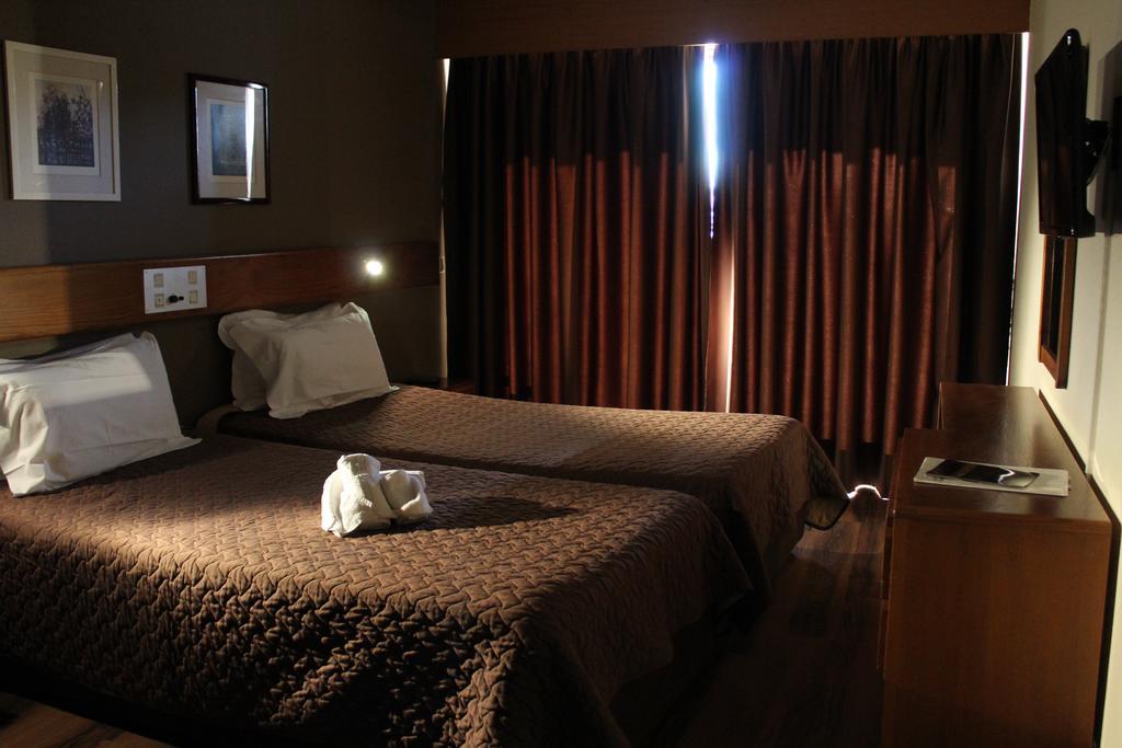 Hotel Meia Lua 3*