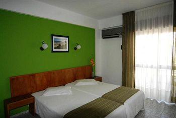 Guest house Edificio Novo Rosamar Al