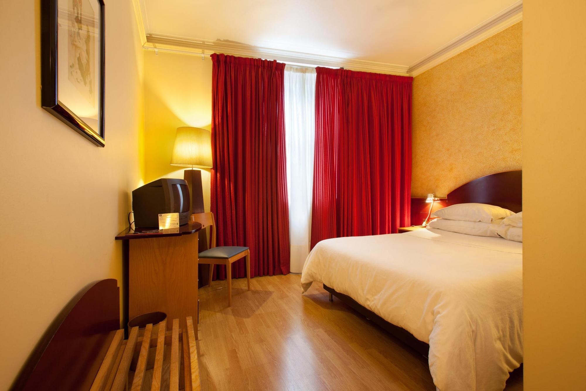 Internacional Hotel