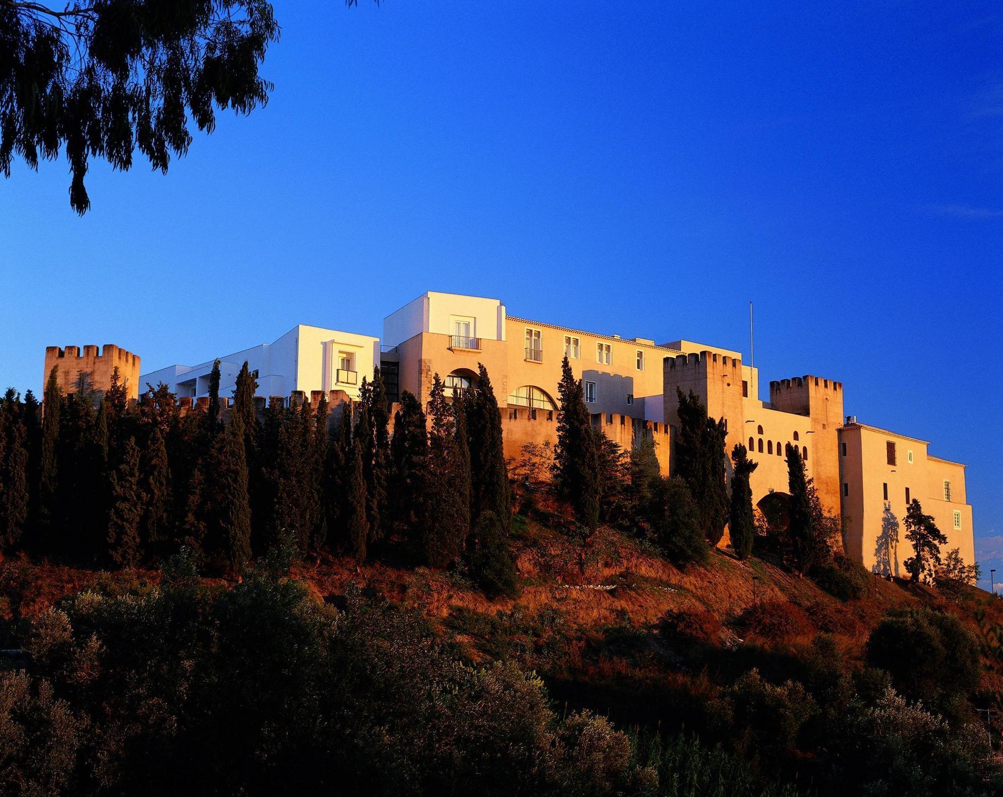 Castelo De 4*