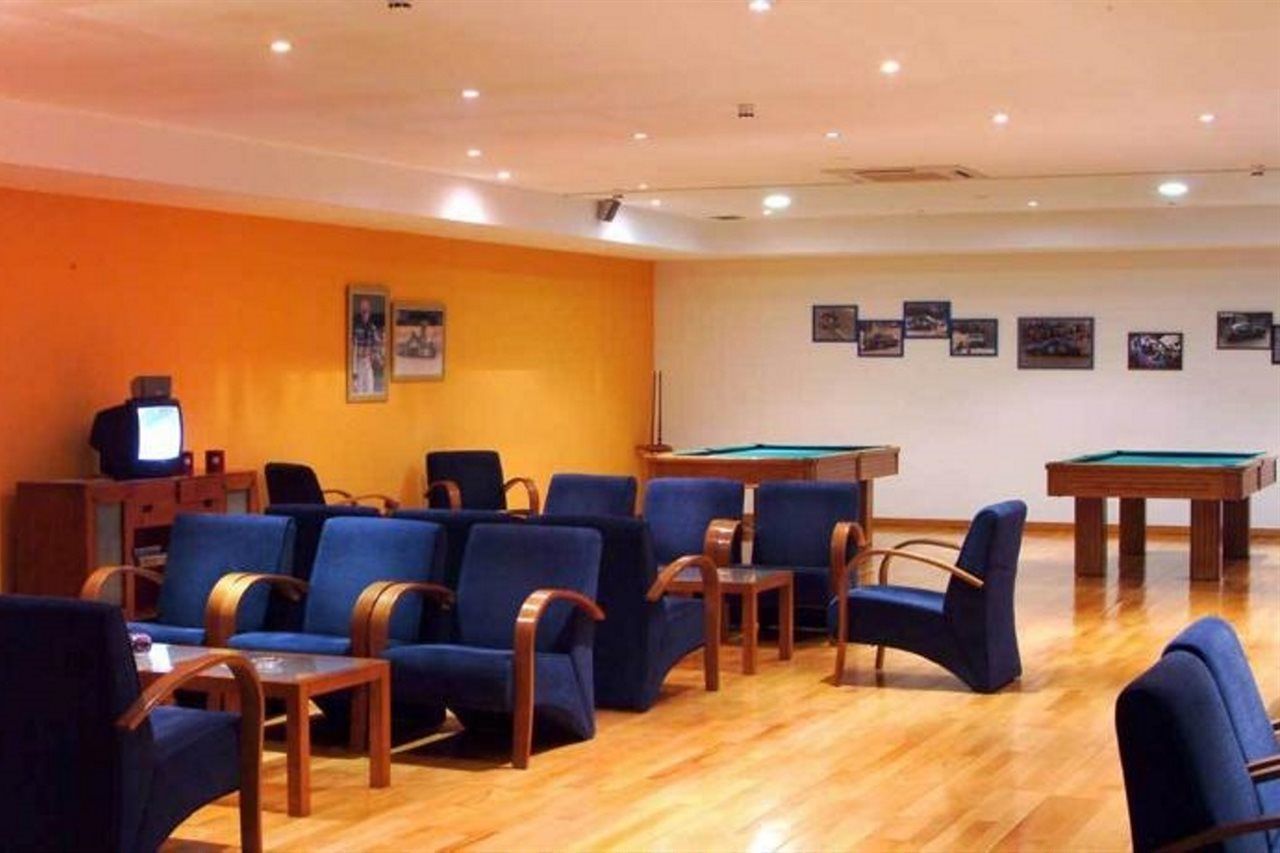 Colombo 4*