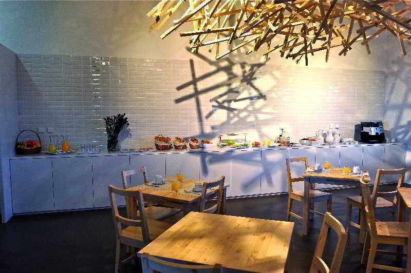 Basic By Axis Hotel 2*