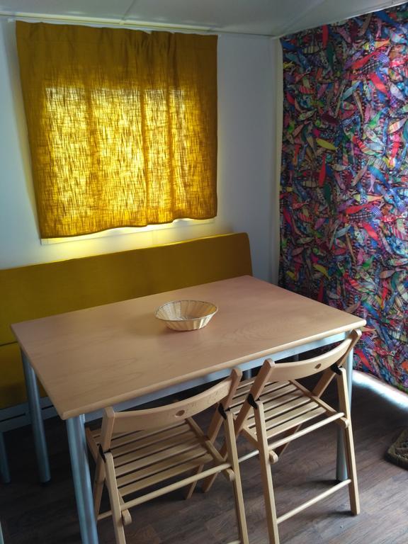 Parque De Campismo Orbitur Madalena Campsite 5*