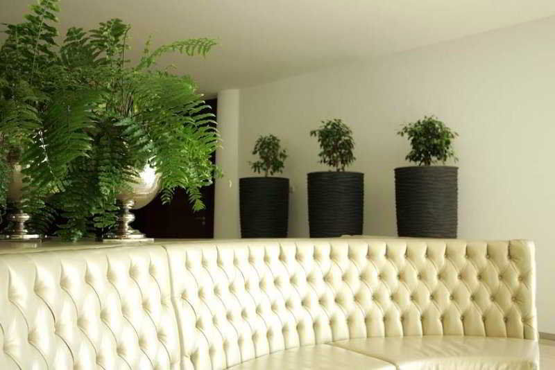 - Hotel, Termas & Hotel 4*