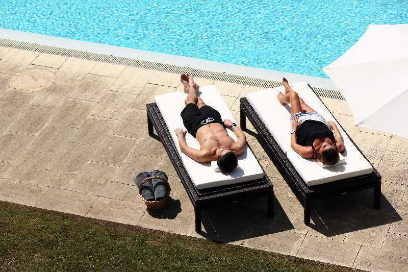 - Hotel, Termas & Hotel 4*