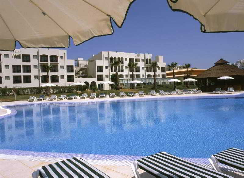 Yellow Garden Hotel 4*