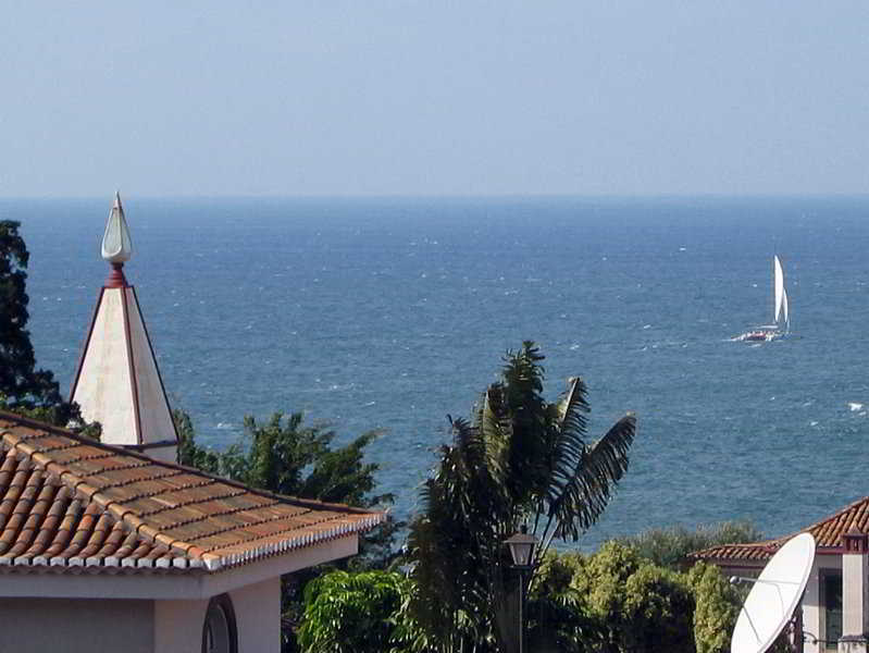 Hotel Madeira Bright Star By Petit 4*