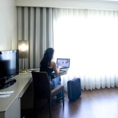 Hotel Tryp By Wyndham Porto Expo 4*