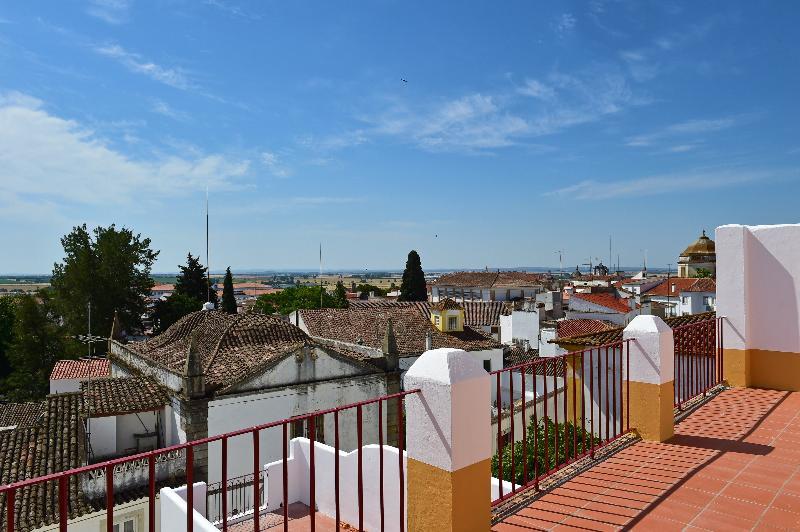 The Noble House - By Unlock 4* Évora