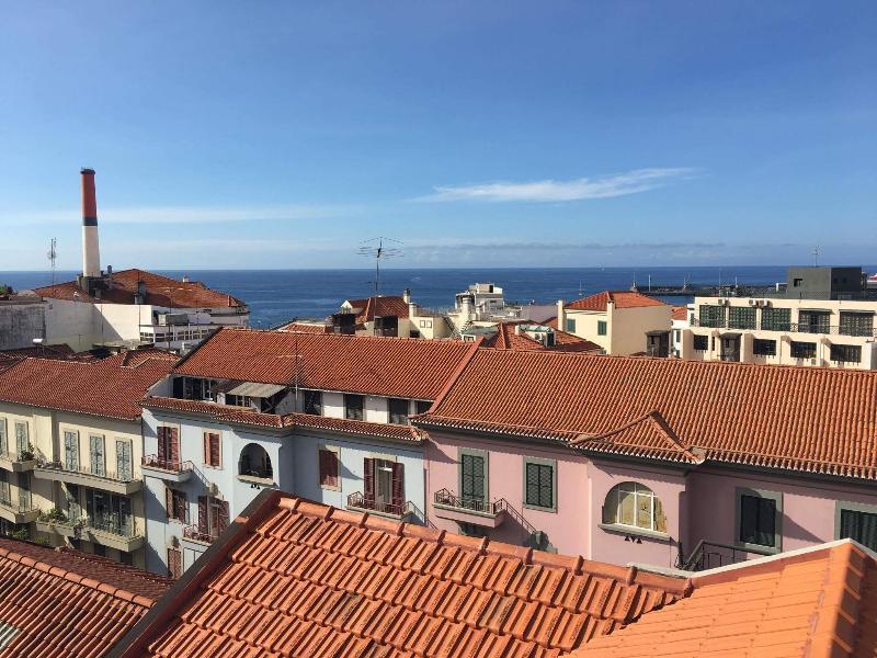 Five Design Rooftop By Storytellers Funchal (Madeira)