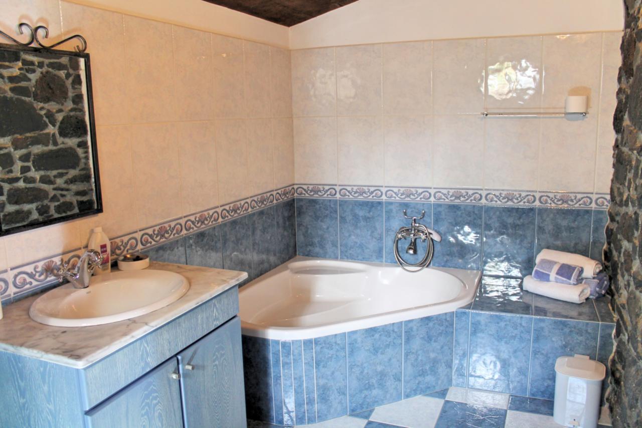 Ourmadeira - Stonecliff Cottage, Countryside Retreat Casa rural Calheta (Madeira)