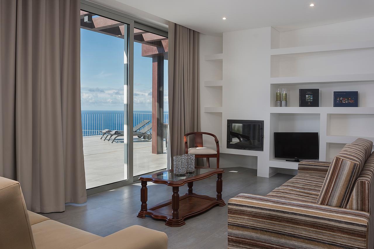 Villa Ourmadeira - Cliffscape, Panoramic Seaviews Estreito Da Calheta