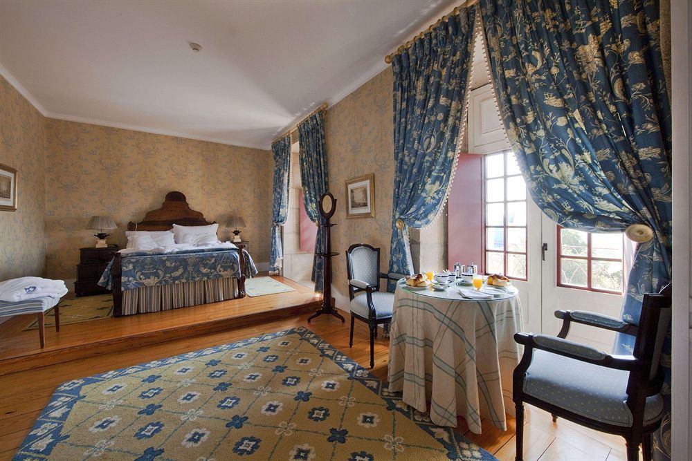 Hotel Mosteiro De 5*