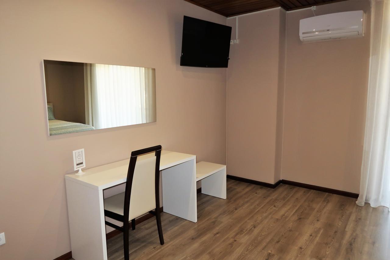 Contriz Hotel 2*