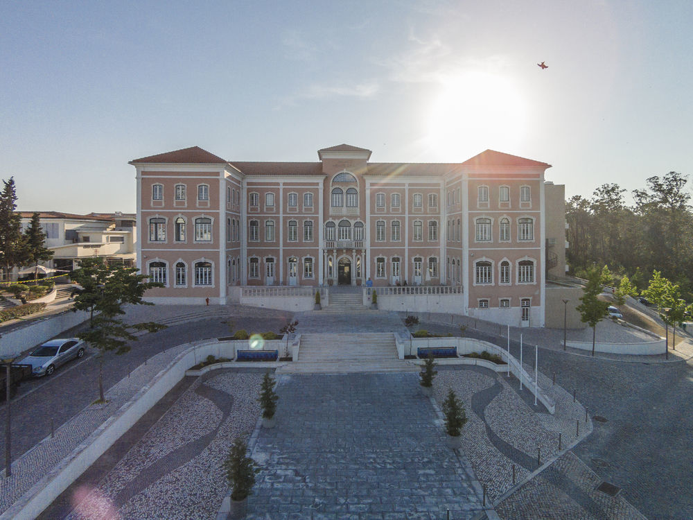 - Hotel, Termas & 4* Monte Real