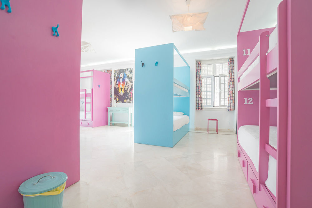 Blue Boutique & Suites Hostel *
