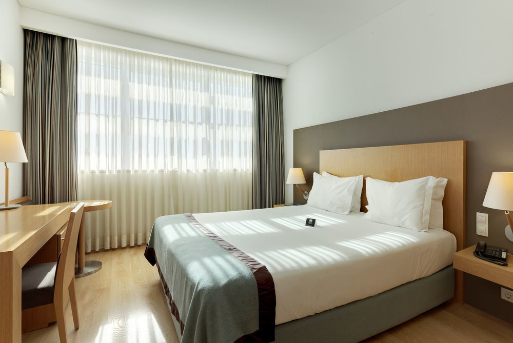 Mercure Lisboa Almada