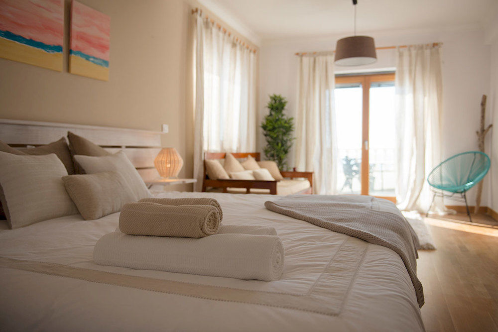 Laneez Ericeira Surf House - Hostel *