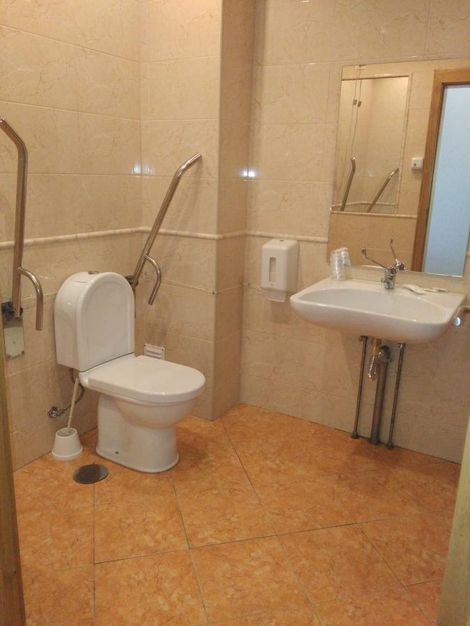 Hotel Dom 2*