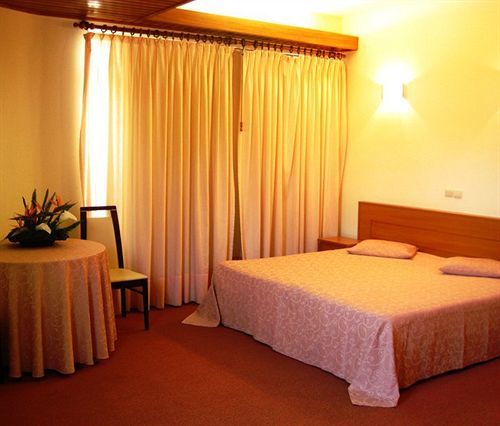 Contriz Hotel