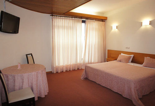 Contriz Hotel