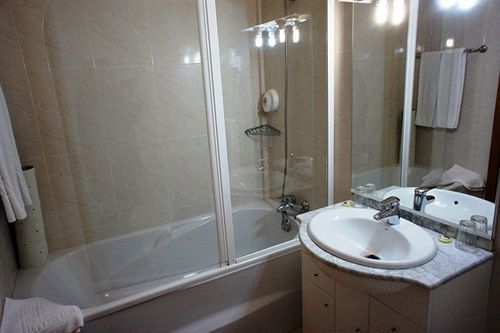 Contriz Hotel 2*