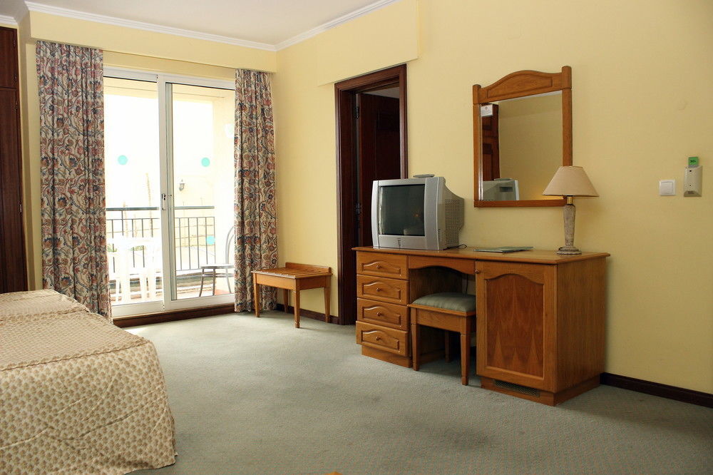Santa Cruz Village Hotel Hotel 4*