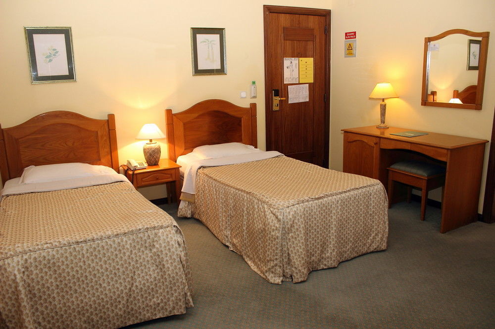 Santa Cruz Village Hotel 4*