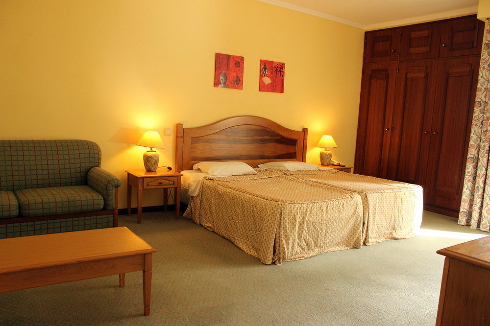 Santa Cruz Village Hotel Hotel