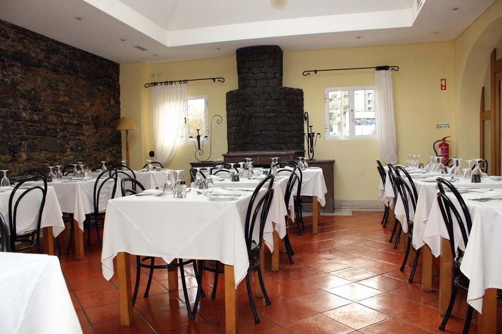 Santa Cruz Village Hotel Hotel