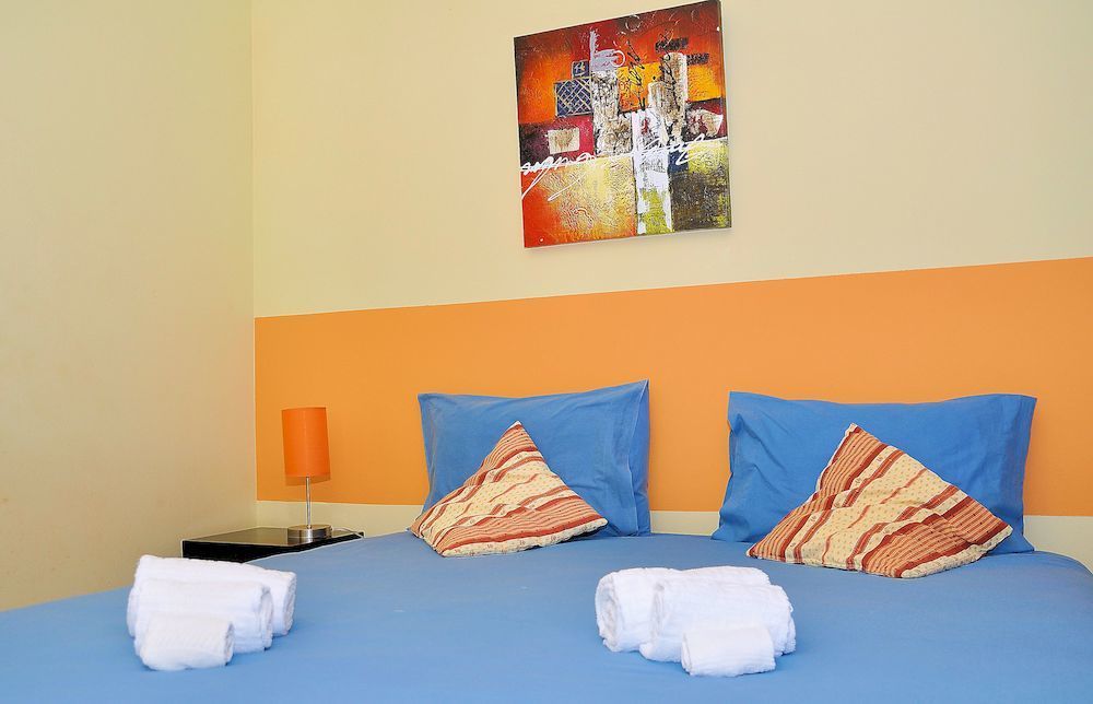 Tonel Turisticos Apartahotel